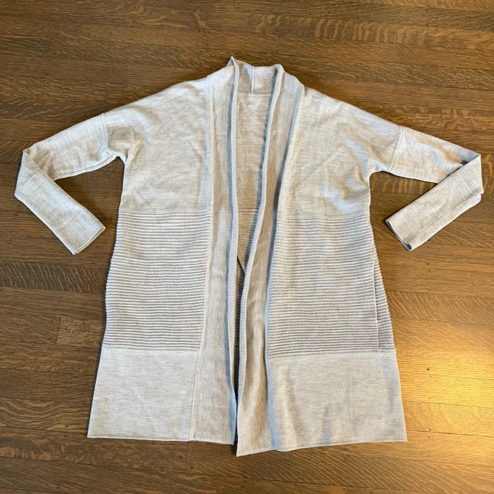 Lululemon Sit in Lotus Sweater Grey Size Small S 100% Merino Wool Wrap Top